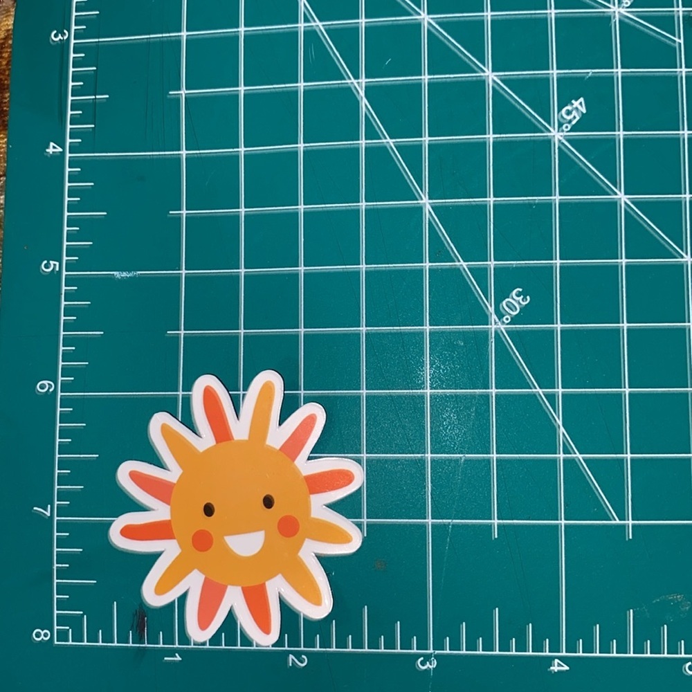 π20/$12π Cute Sun Sticker - Picture 2 of 3
